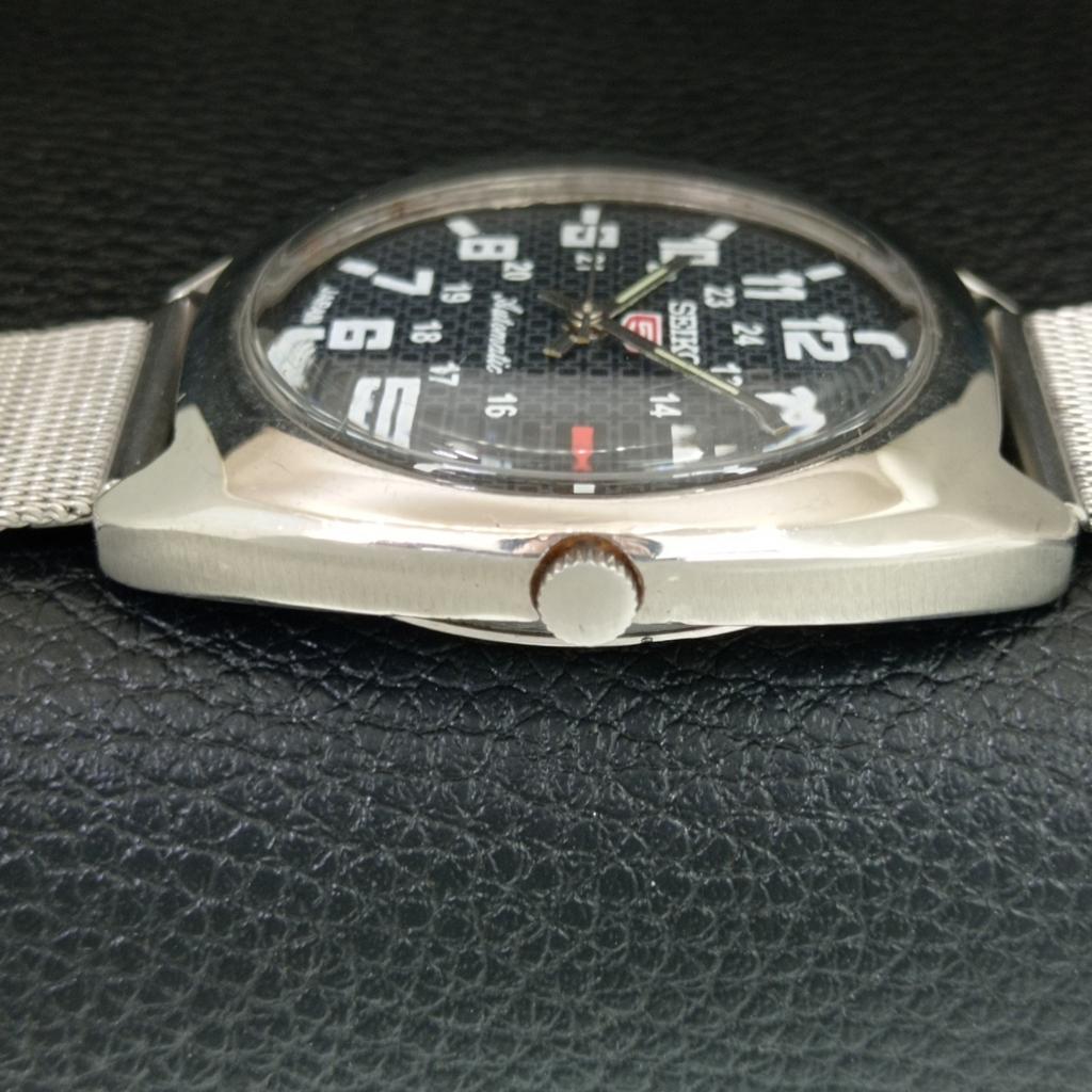 VINTAGE SEIKO 5 AUTOMATIC 7005A JAPAN MENS BLACK COLOR DIAL WATCH A709364-1