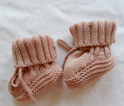 Birthday Footwear for Toddler Girls Baby Booties Sock Shoes Hand Knitting Crochet Boy and Girl Cozy Shoes for 0 To 12 Months