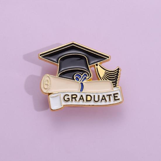 Graduation Brooch Bachelor Hat Shape Graduation Photos Pin Finishing Touch Suit Lapel Badge Graduation Season Accessory