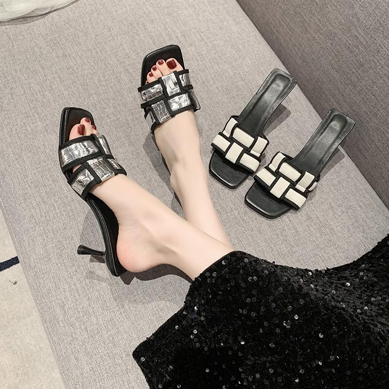 Fashion Women's Slippers New Popular Slippers Women's Summer Wear Fashion Open-toed Square Flip-flops Women's High Heels Sandals Women