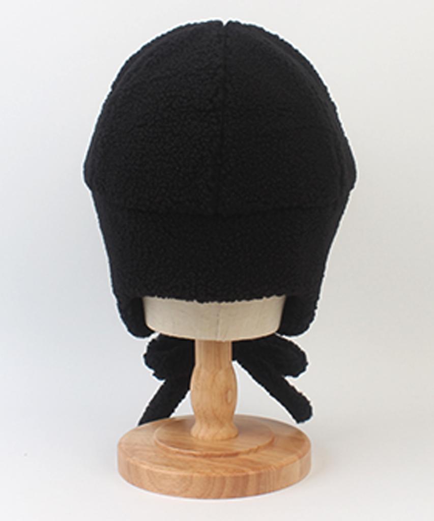 Yunibeosyeolkemiseuteuli Bubble Metal Black Fleece Earflap Cap