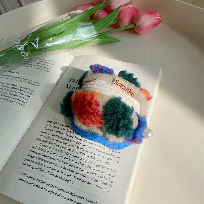 

311111 Retro color dumplings, small cosmetic bag, makeup bag, mobile phone bag, air cushion, lipstick, earphones, storage bag.