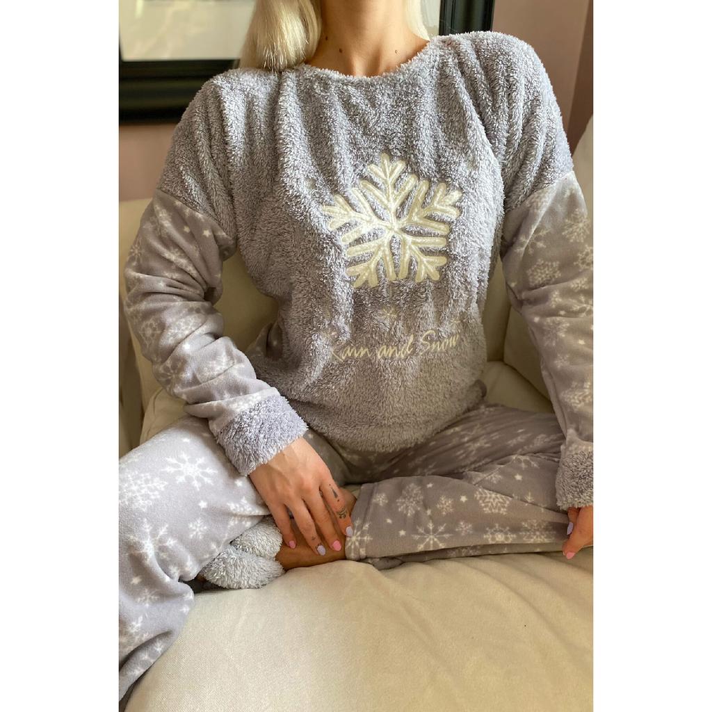 Set pigiama in peluche con motivo fiocchi di neve da donna