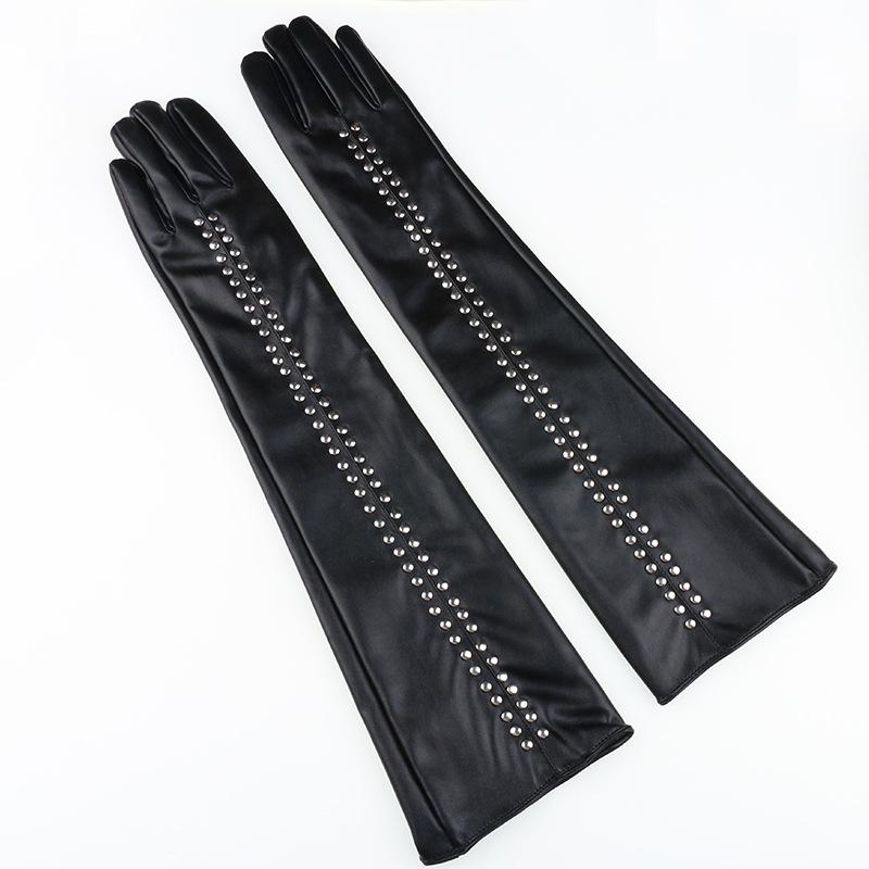 Nye damehansker i skinn Vår og høst Personlig europeisk og amerikansk stil Nitter Punk Svarte Sexy Forlengede PU-skinnhansker