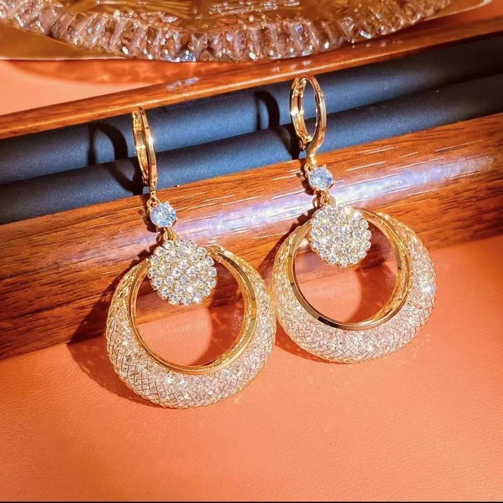 Mote øredobber for kvinners smykker