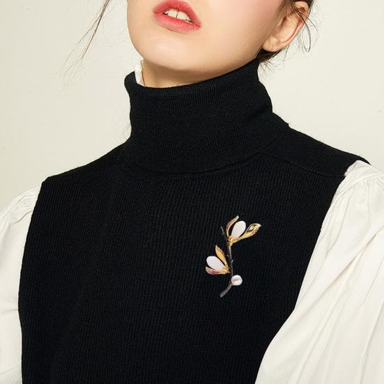 Brooch Magnolia Branch Design Lapel Brooch Pin Sweaters Collars Hats Bags Coats Scarves Badge Versatile Accessory