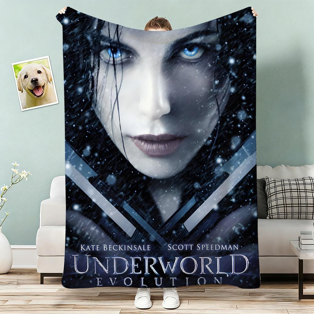 Underworld Throw Lightweight 240g Flannel Blanket Soft Skin-friendly for Summer Cooling 75x90cm