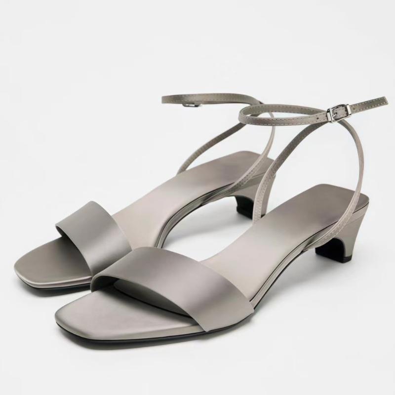 Fashion High Quality Satin Square Toe Low Heel Sandals Women Fashion Open Toe Brand Designer Shoes Sexy Silver Narrow Band Dress Shoes