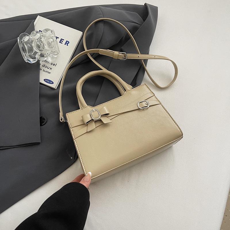 Premium Sense Niche Bag Women's Spring and Summer 2025 New Retro Shoulder Messenger Bag Casual Women's Portable Tote Bag