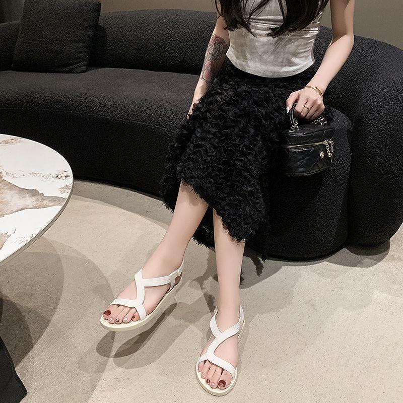 Soft-soled lightweight Roman shoes versatile waterproof beach shoes wear a pedal flat-heeled sandals women's 2025 summer new models