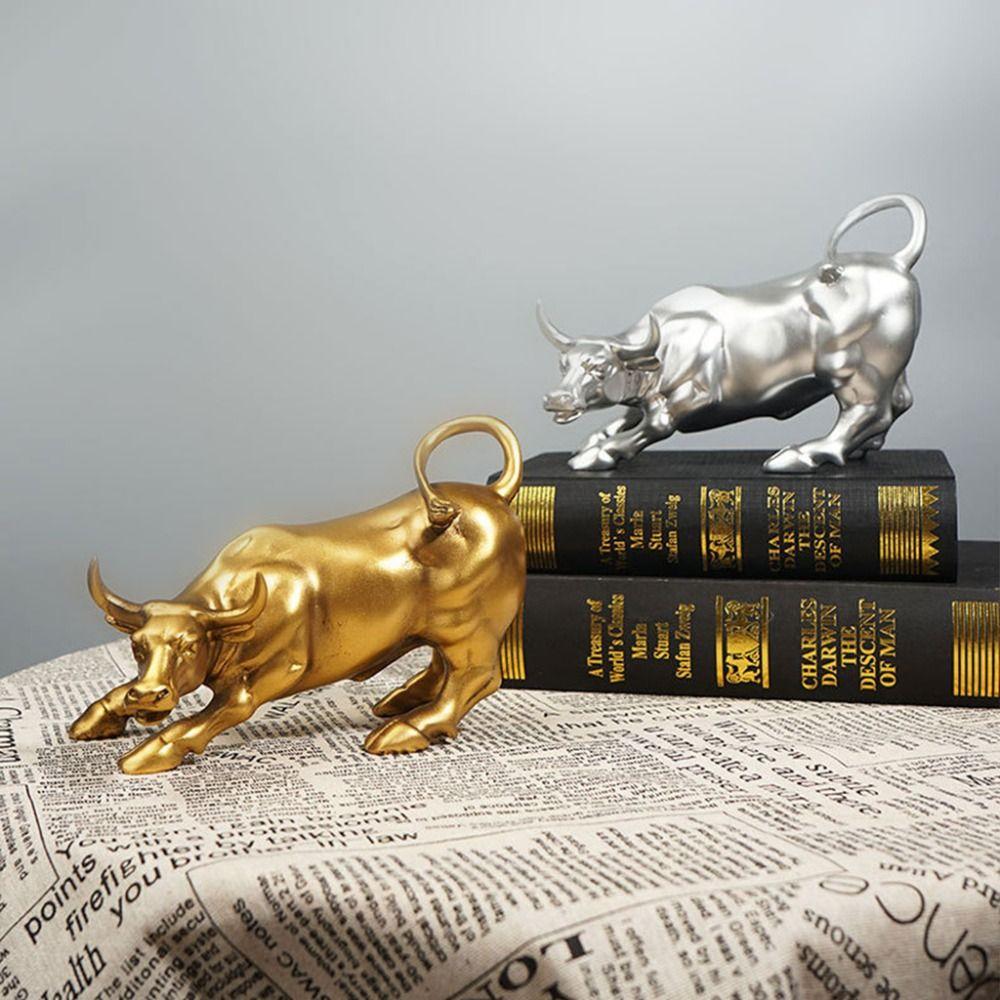 Fortune Golden OX Resin Figurine Light Luxury Nordic Animal Figurine  Office