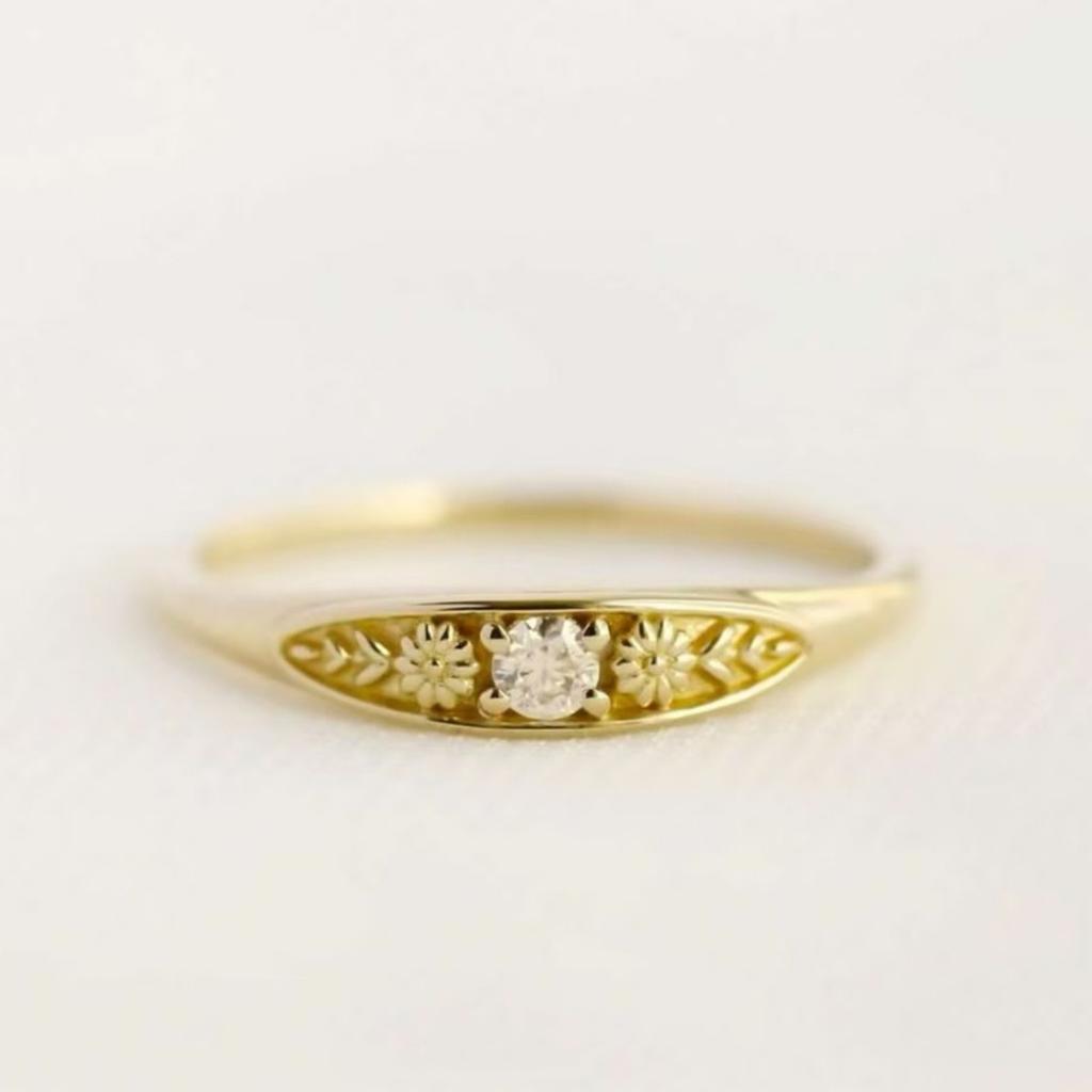 Luxury Ins New Simple and Fashionable Women's Small Tail Ring Italian Brushed Flower Gold Ring Fresh Jewelry