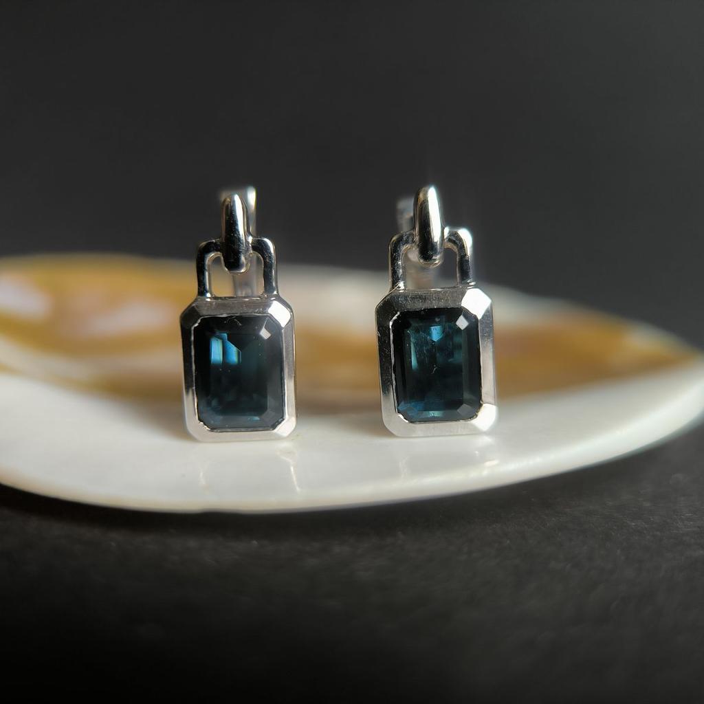 Silver Earrings with Nano Sapphire 2.917ct (2189084)