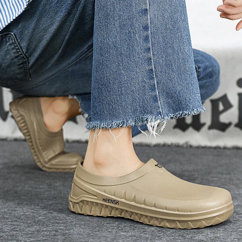 High Quality Oil-proof Chef Shoes Men's Anti-slip Casual Sandals Mens Slip-on EVA Waterproof Shoes for Men Outdoor Work Shoe