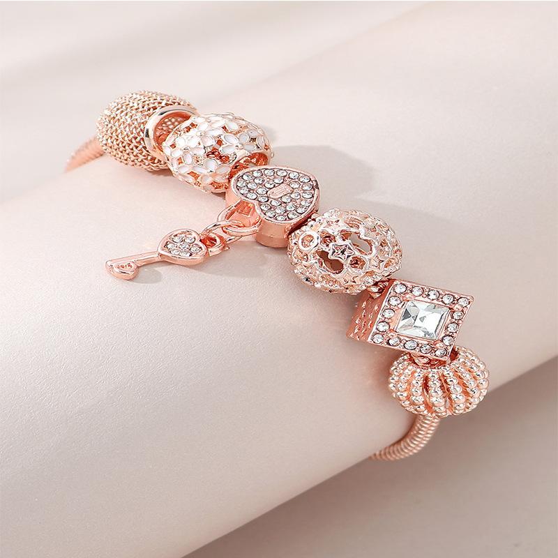 Kit de Fazer Pulseiras com Contas DIY Com Chaveiro de Coração Esmaltado e Pingente de Colar com Strass Artesanato