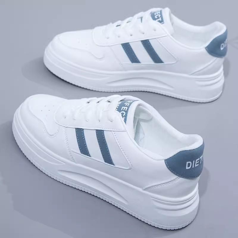 Little white shoes women's new autumn ins versatile spring and autumn student white shoes Korean version popular casual sports board shoes