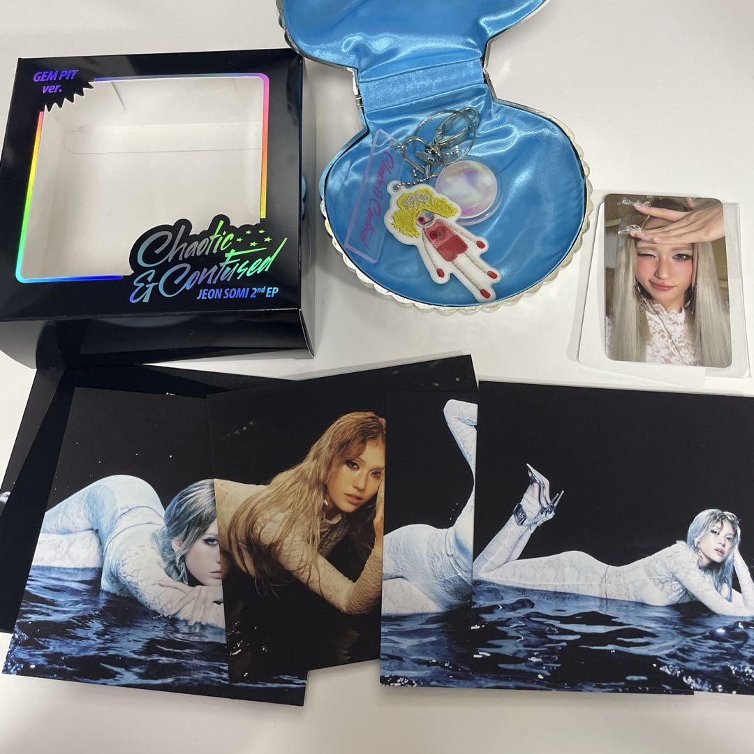 

[USED] Jeon Somi SOMI CLOSER album gem pit ver