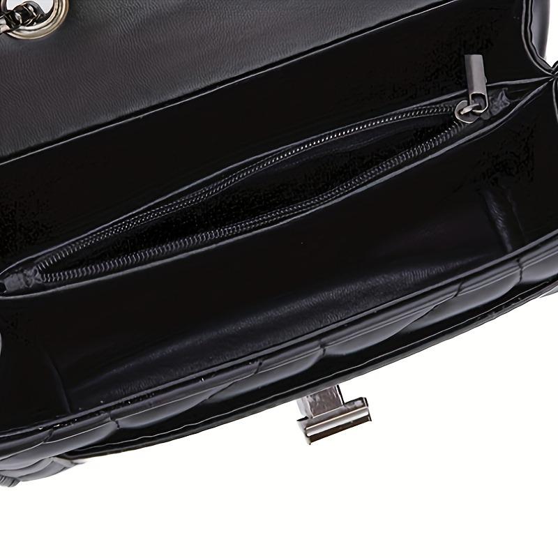 Dámská černá mini kostkovaná crossbody taška přes rameno