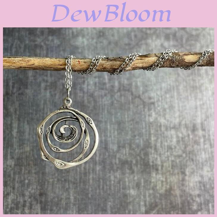 Vintage Geometric Alloy Pendant Necklace For Women With Hollow Circles And Bat Motif