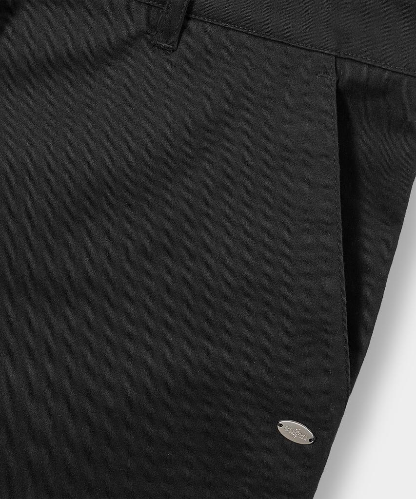 Yujen Semi-Flare Capri Pants_Black