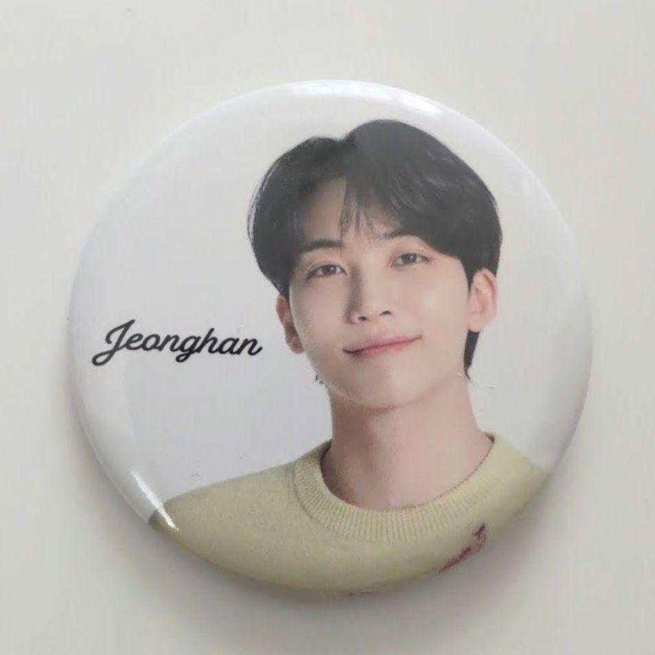 

[Б/У] Джонхан Значок HOME Seventeen