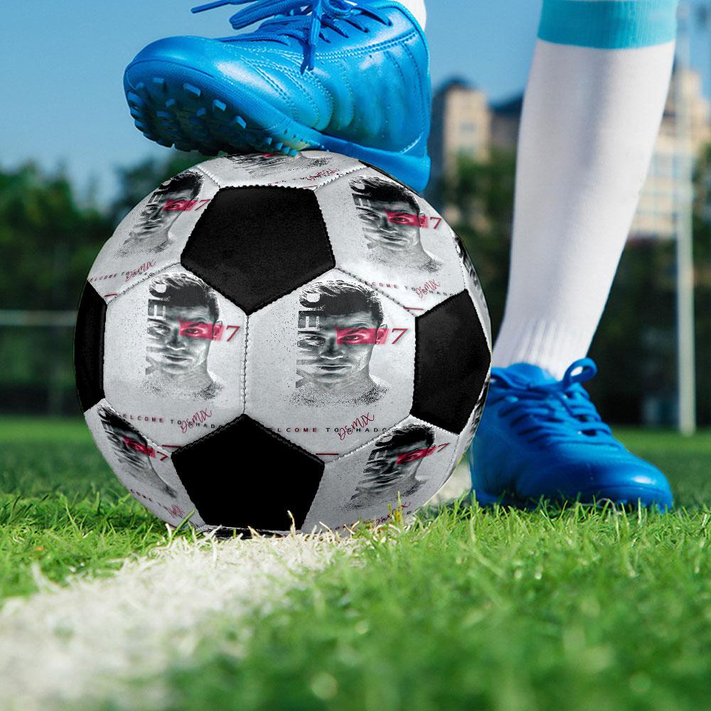 1 pz Pallone da Calcio Cristiano Ronaldo Taglia 5 Pallone da Calcetto Indoor Colorato alla Moda Gioco in Giardino - Ottimo Regalo per gli Appassionati di Sport HE44