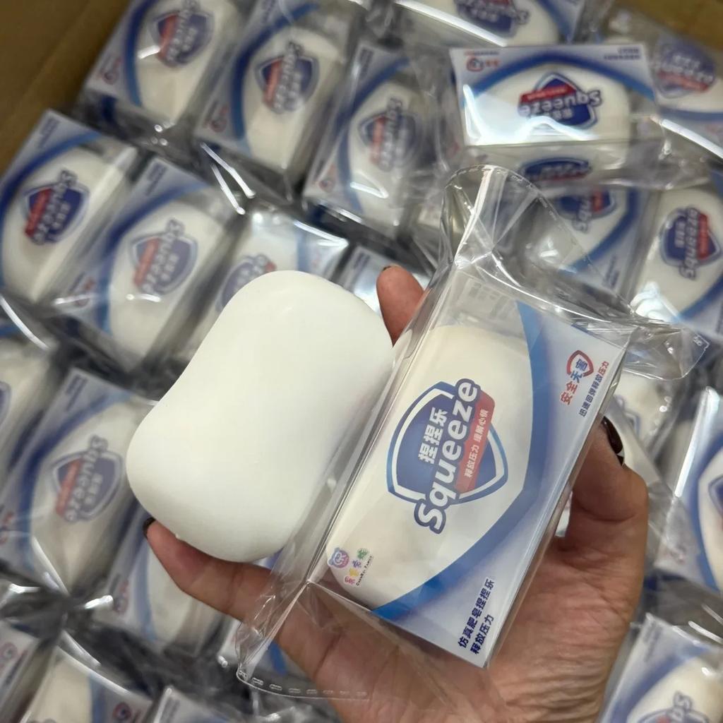 Sapone Morbido a Forma di Sapone Squishy Palla Antistress Giocattolo Fidget Palla Croccante da Spremere Giocattoli ASMR Antistress Decompressione per Adulti