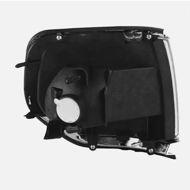 Front Corner/Turn/Side Lights for 1995-1997 Land Cruiser 4500 LC80 FZJ80 Models