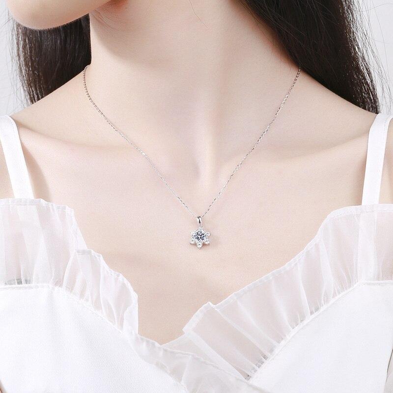 Bague Ringen 100% 925 Silver Fine Necklace 1 Carat Moissanite Classic Snowflake Pendant For Women Wedding Fashion Jewelry Gifts