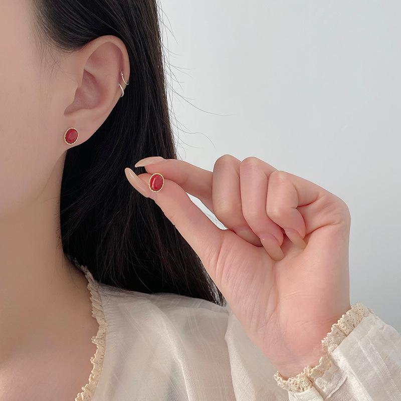 Imitation of Cinnabar Oval Earrings for Women In The Year of Zodiac Women's Red and Festive High-end Earrings