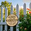 2D Flat Funny German " Leben Hier" Round Wooden Hanging Sign, Do Not Ring Doorbell Funny Warning Decorative Sign Suitable for Decorating Courtyards