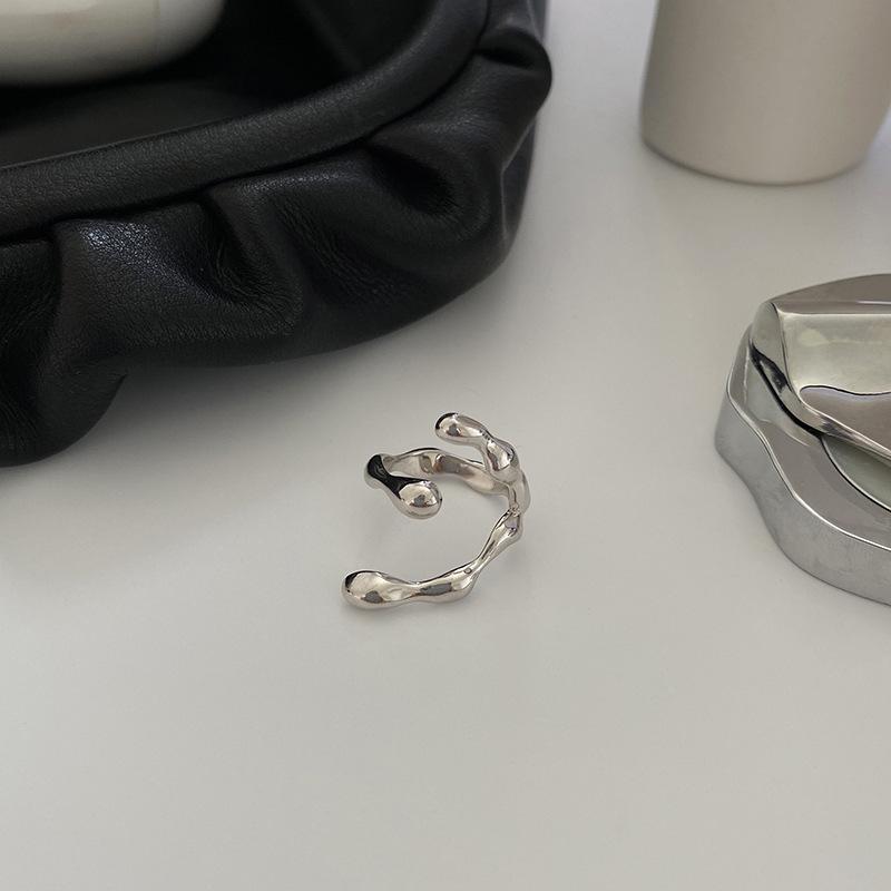 

Niche Design Sense Cold Wind Diamond-Encrusted Zircon French Personality Trendy Cool Women High-End Sense Open Index Finger Ring Adjustable opening