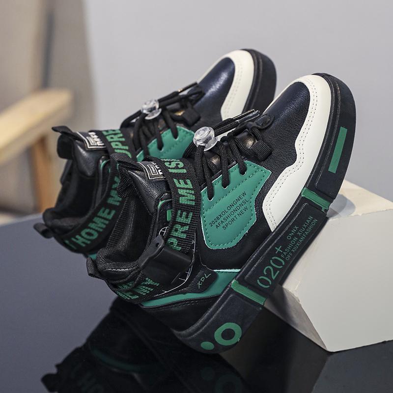 Jungenschuhe Herbst 2025 neue Kinder Studenten Sport kleine weiße Schuhe mittlere und ältere Kinder Studenten lässige High-Top Board Schuhe