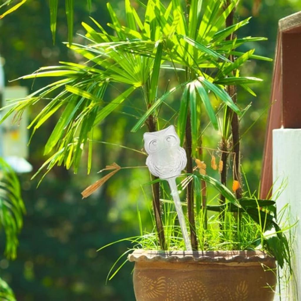 Plant Self Watering Globes Glass Water Bulbs for Planter Insert Self Watering Devices Automatic Plant Waterer Spikes for Indoor Outdoor Plants