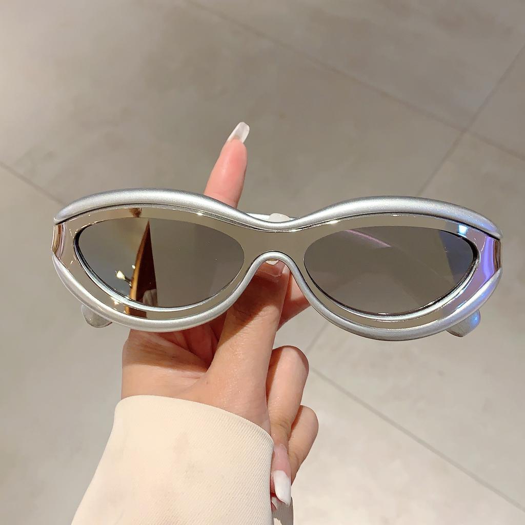 Vintage Oval Sun Glasses  Men Fashion Gradient Shades Trendy Stylish Brand Designer Women Mirror Outdoor Sunglasses