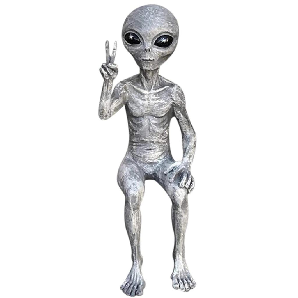 Outdoor Space Alien Ornaments Garden Resin Statue Figurine Home Decoration Gift Garden Yard Decoration Outdoor Miniatures