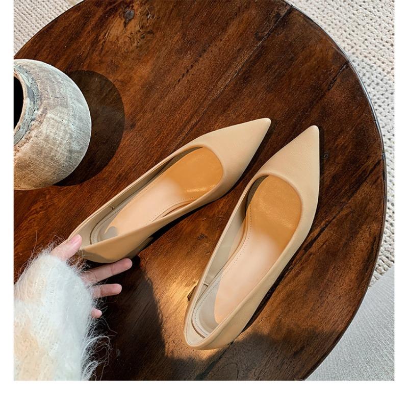 Leather shallow mouth pointed shoes thick heel single shoes women Mary Jane ladyshoes evening shoes small high heels