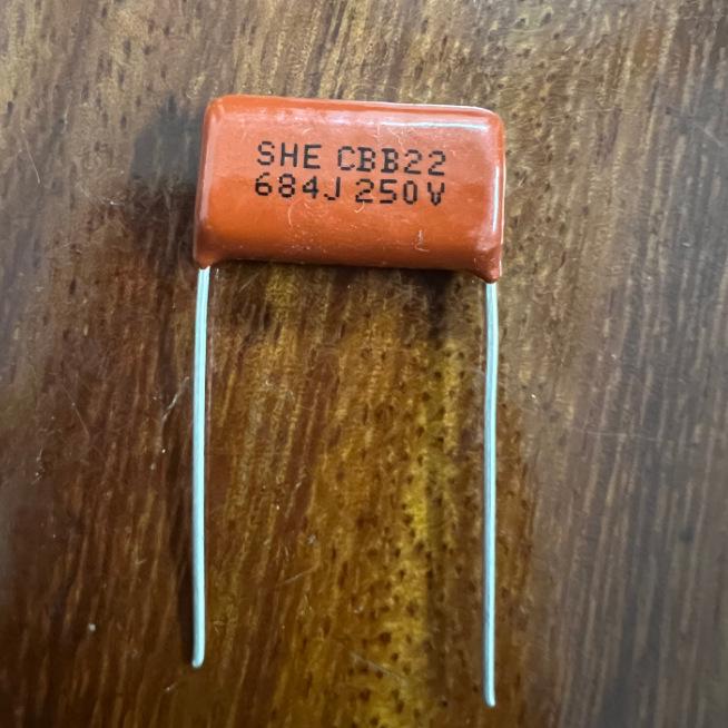 CL21 0.68µF 250V Capacitor, 20mm Pin Spacing