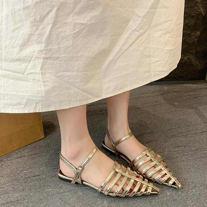 Fashion 2025 New Retro Style Summer Pointed Toe Women Sandals Fashionable Sexy Hollow Out Ladies Outdoor Dress Flats Gladiator Sandals