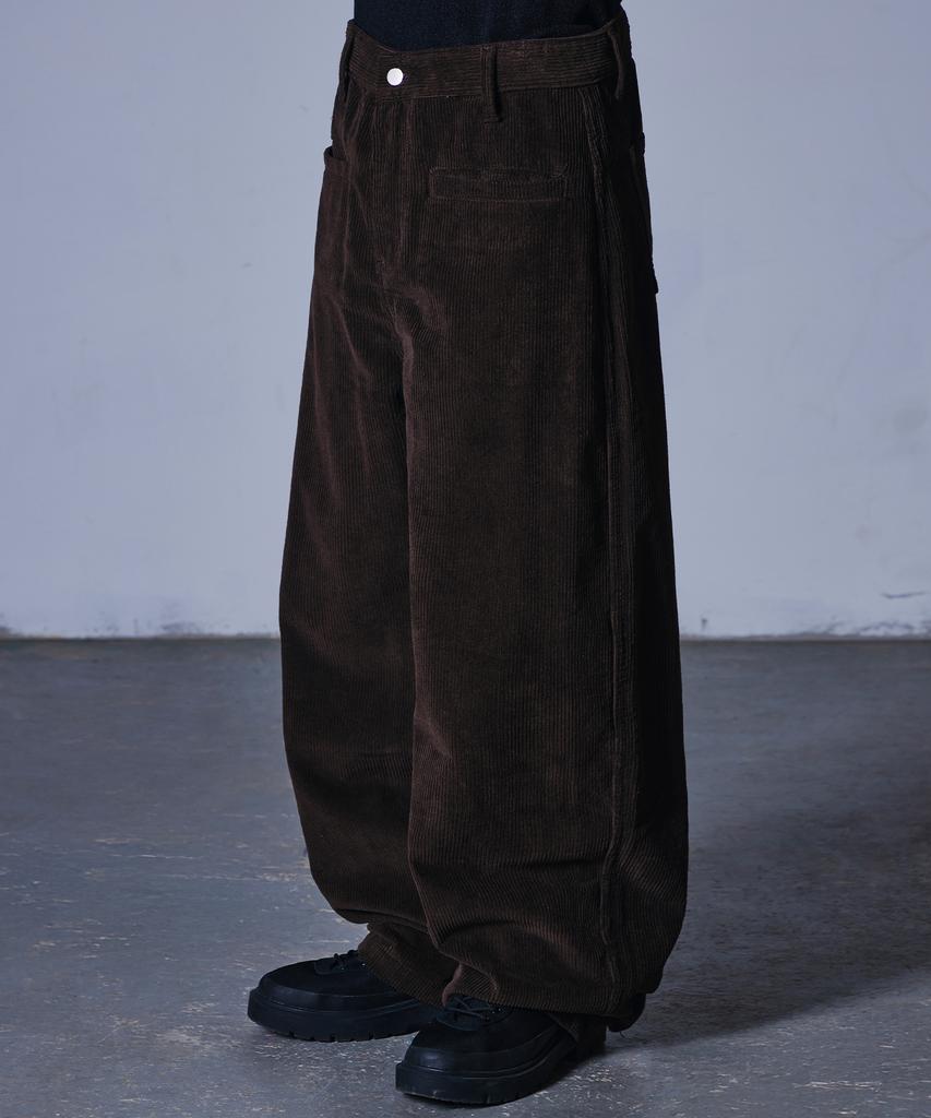 Seukeulaeteulpigsel Corduroy Front Pocket Curved Pants [Brown]