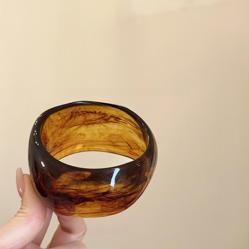 Minimalistyczna bransoletka z żywicy w kolorach gradientowych: Świeża, Słodka, Wszechstronna Bransoletka dla Kobiet