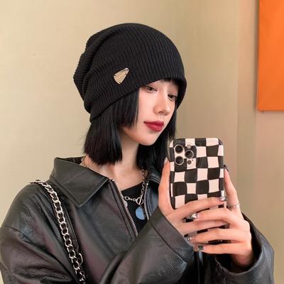 Design Originale Che Mostra il Viso con Cappello Nero Piccola Calotta per Donne con Cappello Versatile Autunnale in Lana Cappello per la Testa Cappello a Maglia