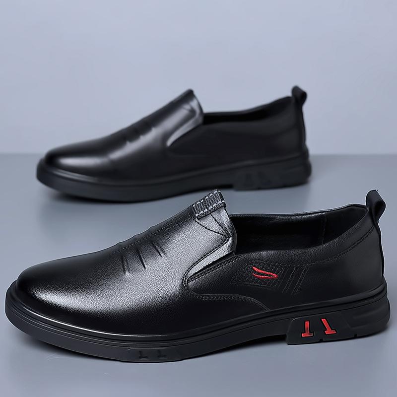 FashionFashion Leather Casual Loafers for Men Spring Autumn Soft-soled Black Men's Driving Shoes New Designer Business Dress Shoes Male
