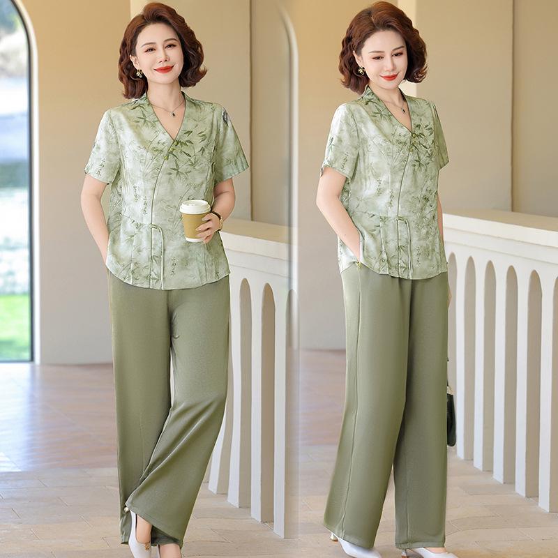 

2026 Summer Chiffon Shirt & T-Shirt Set for Middle-Aged and Elderly Women 4XL [For 130-145 kg]