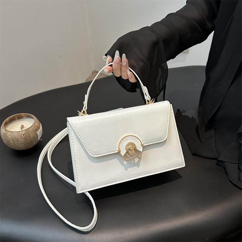 Textured Fashion Handbag Women's 2025 Summer New Trendy Niche Design Shoulder Bag Foreign Style Box Messenger Bag