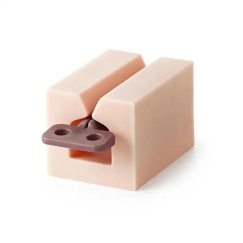 

1PCS Toothpaste Squeezer Dispenser Facial Cleanser Clips Kid Toothpaste Tube Saver Toothpaste Squeezer Holder Bathroom Tools 1pc