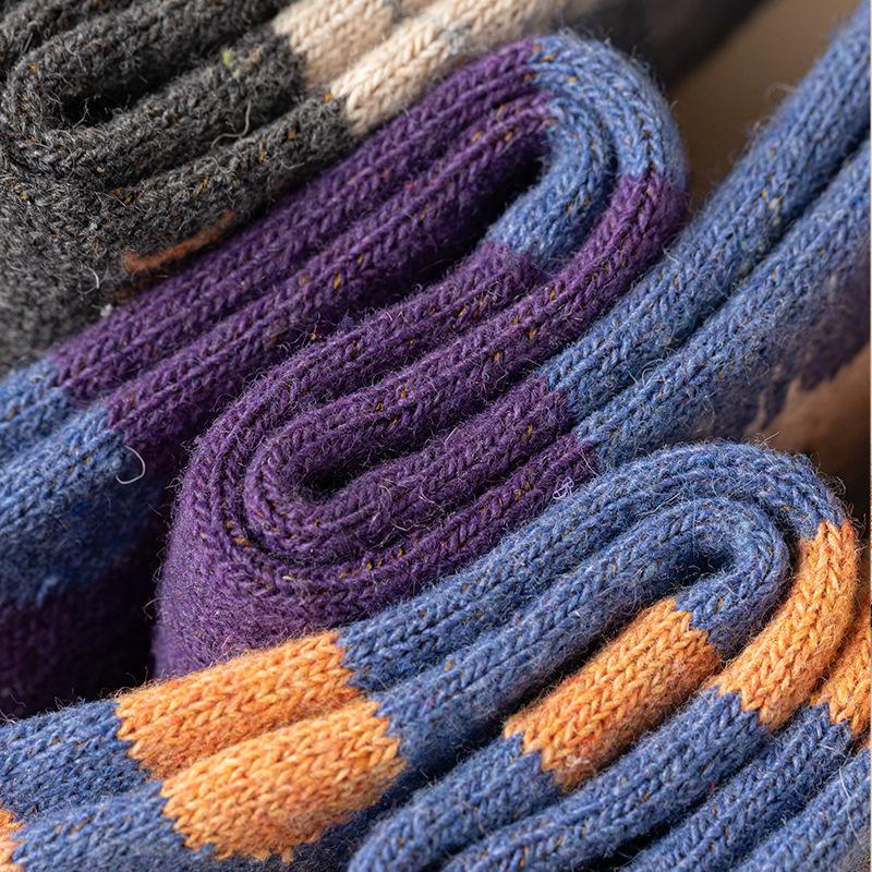 5 Pairs of Female Cute Cartoon Dot Yarn Cat Thick Warm Tube Socks