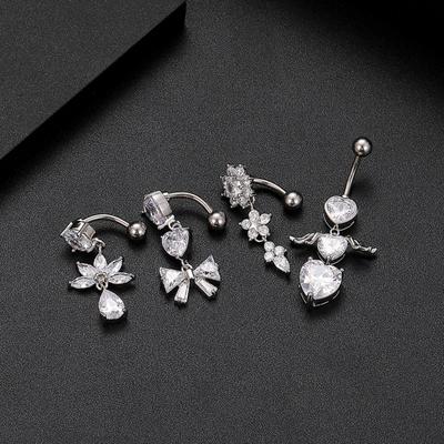 Dekorativer Bauchnabelpiercing, glänzendes Accessoire mit Strasssteinen