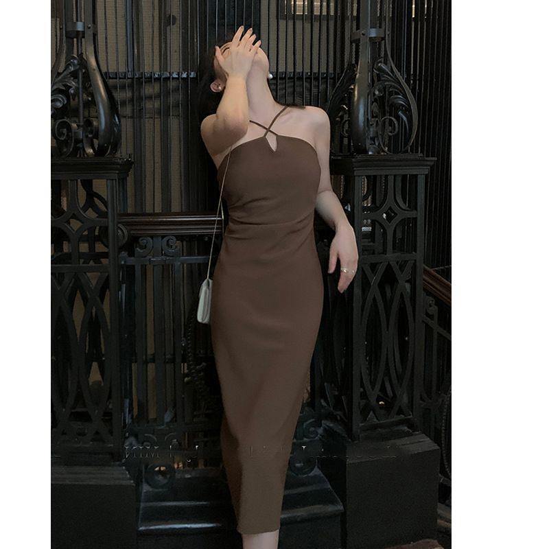 

Fashion Sexy Halter off-the-Shoulder Backless Dress Female Light Luxury Minority Classy Class Socialite Temperament Waist-Controlled Slimming Dress Curry color XS