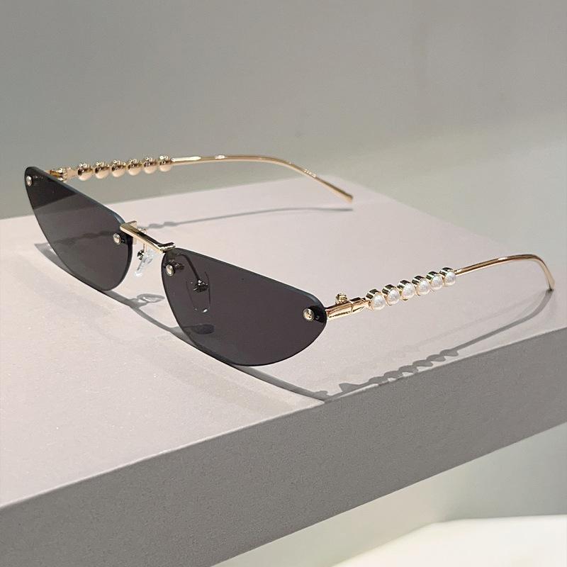 Vintage Triangle Cat Eye Sunglasses Women For Men Luxury Brand Designer Sun Glasses Punk Popular Rimless Pearl Eyeglasses